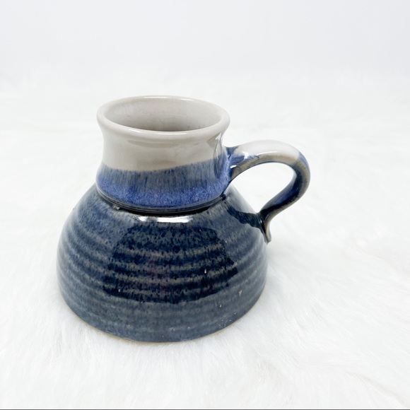 Vintage No Spill Stoneware Wide Bottom Mug Blue